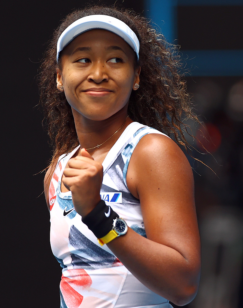 大坂直美在阿森纳比赛中反败为胜，战术调整引发热议！赛场气氛高涨的简单介绍