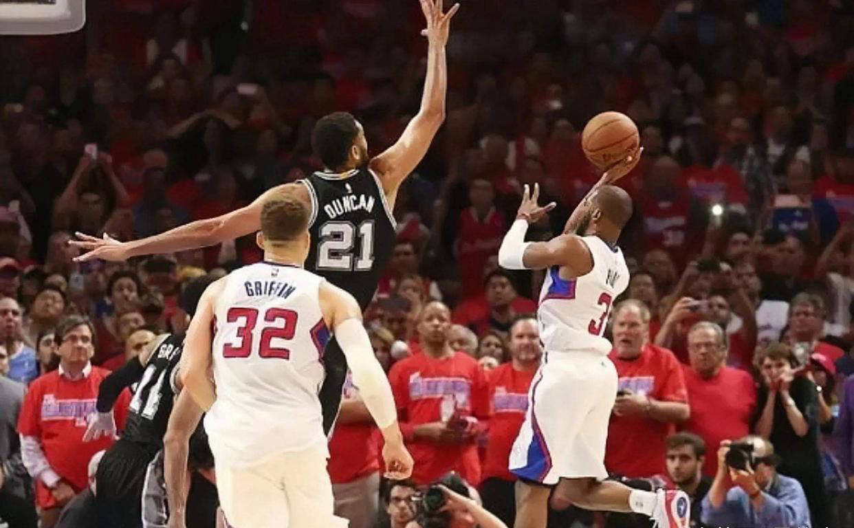 爱游戏官方网站-哈登重要时刻重要助攻，快船带队取胜！再创辉煌时刻的简单介绍