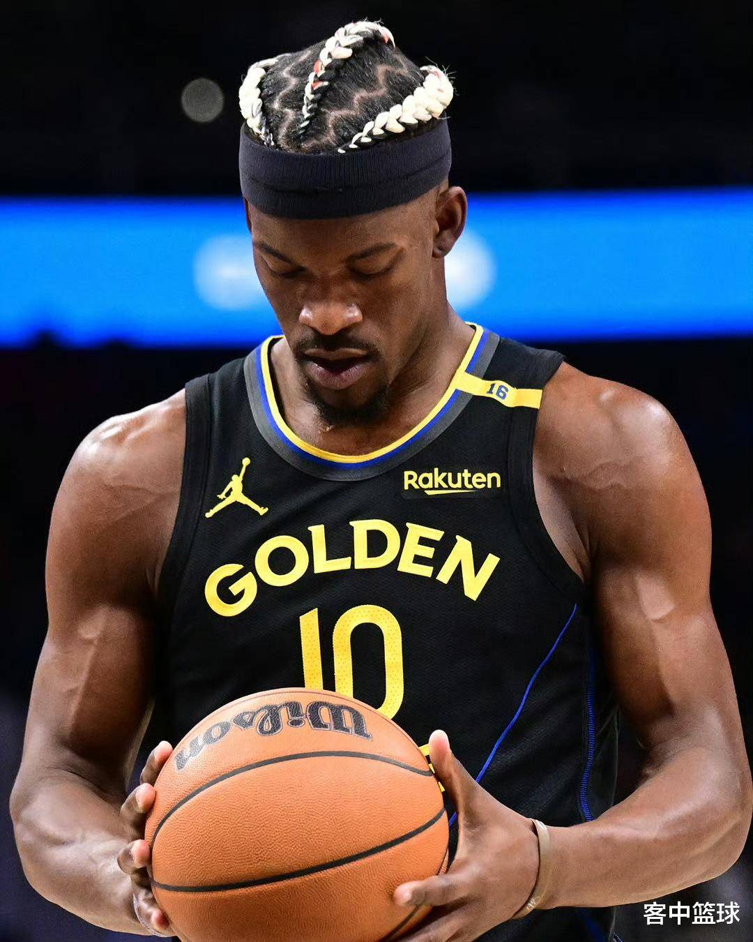 爱游戏资讯中心-晋级下一阶段首场状态出色，勇士观众沸腾！，巴特勒重返赛场引发球迷热议的简单介绍