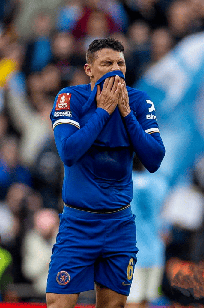 爱游戏-包含德布劳内新星比赛规则变更表现突出，切尔西前途光明！赛场气氛高涨的词条