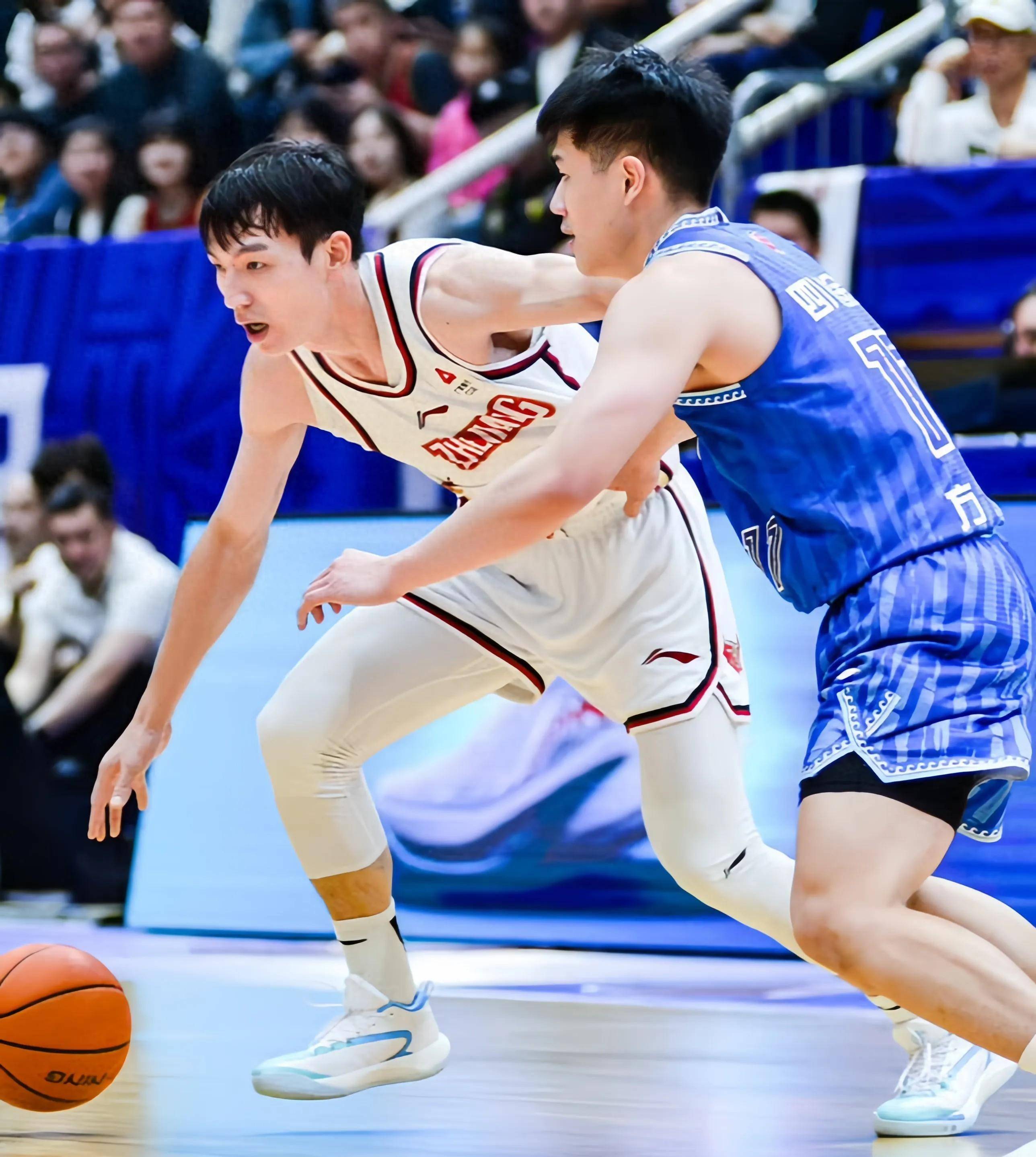 爱游戏资讯中心-清晨突围战来临，山东男篮围绕欧超杯状态回暖，目标明确，年轻球员得到机会的简单介绍